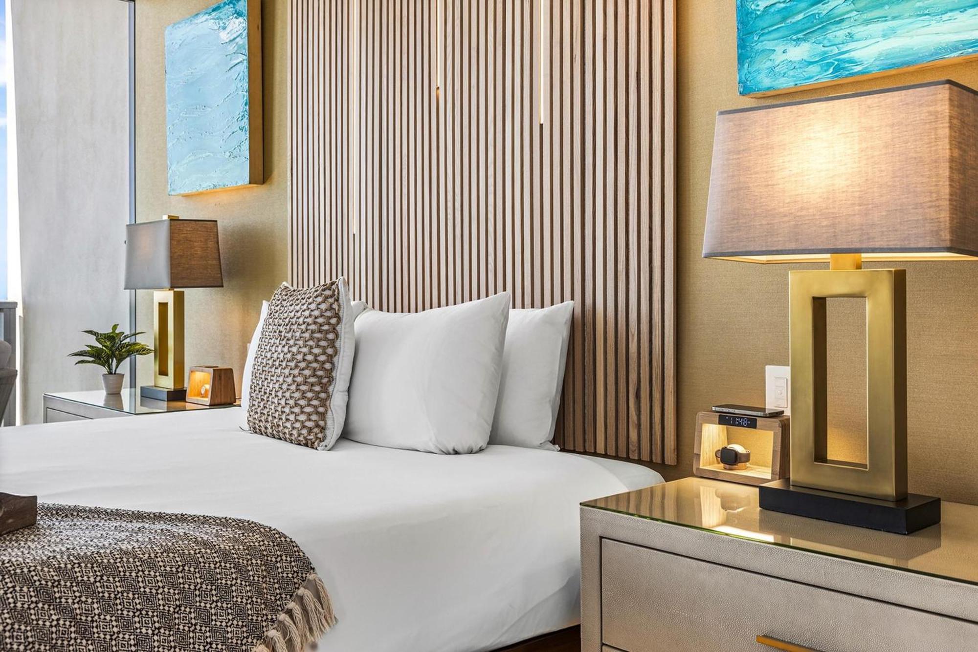 Resort W South