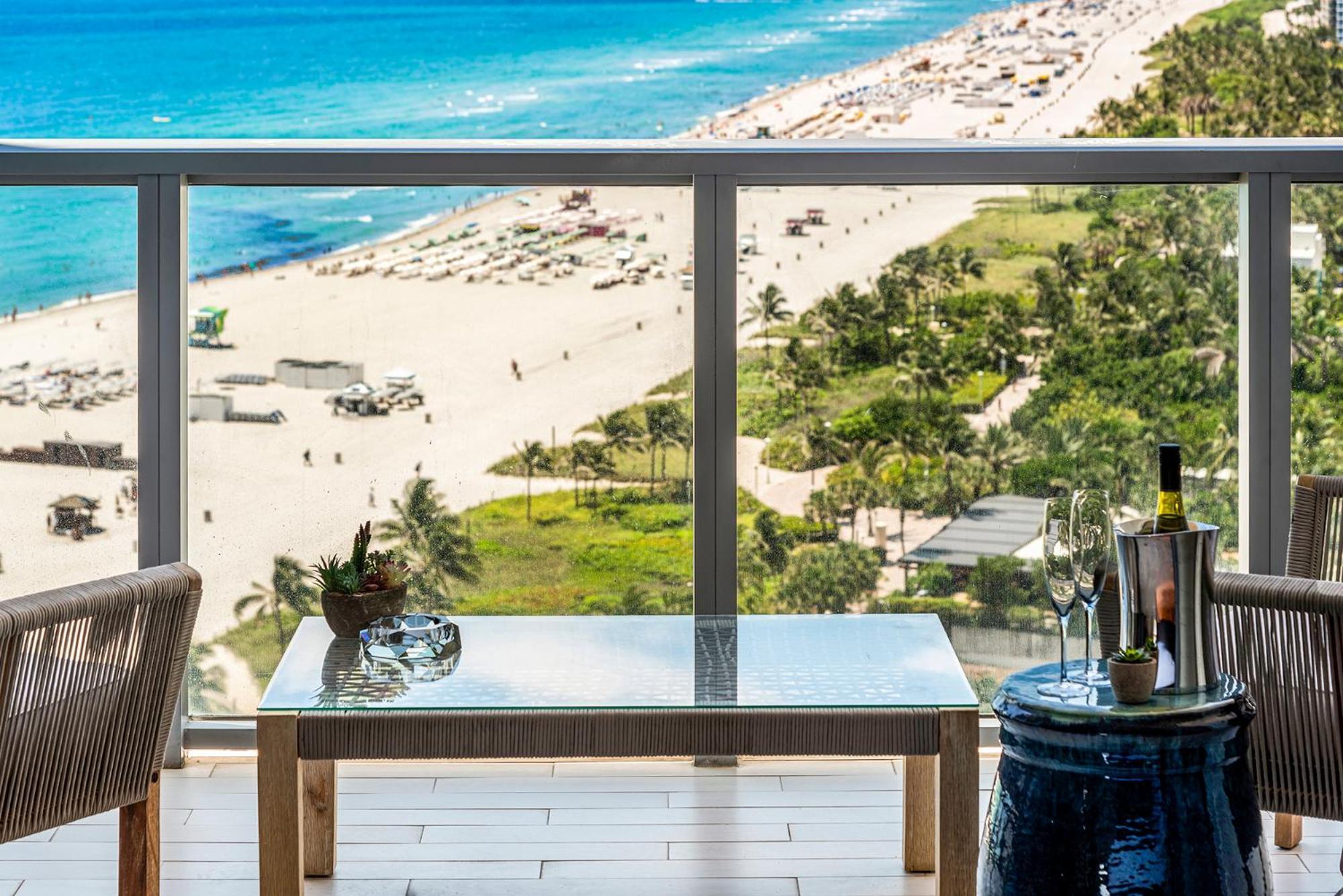 W South Resort Miami Beach